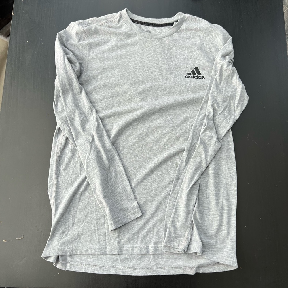 Adidas mens long sleeve shirt size Medium